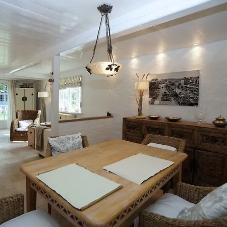 Holiday home Witje Hues *